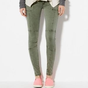 AEO Super Super Stretch X Moto Jegging
